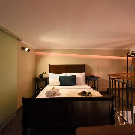 Central Comfort - Duplex-Style Studios On Regina Elisabeta Bucarest Habitación foto