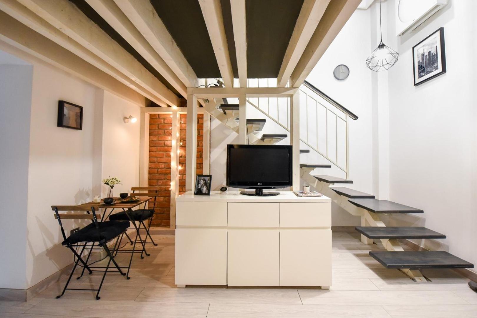 Comfort - Duplex-style On Regina Elisabeta * Bucharest